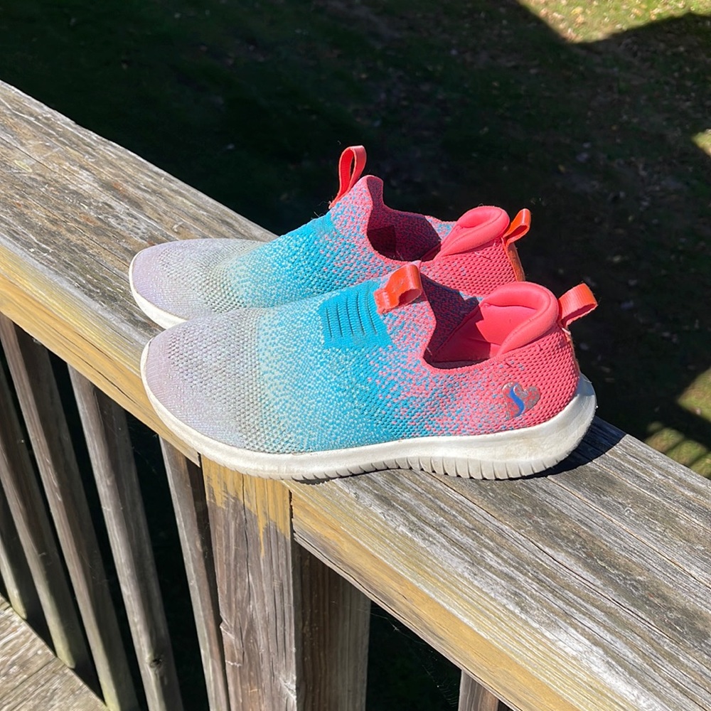 Slip on girls sketcher sneakers “cool memory foam” inserts
